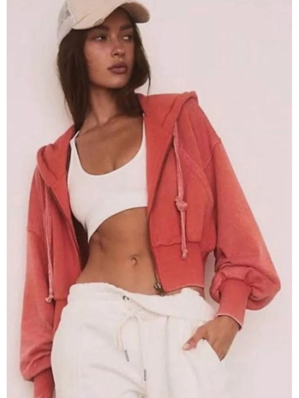 (SMALL, PTP 24) *FLAWS* NWT FREE PEOPLE MOVEMENT LOW KEY ZIP UP